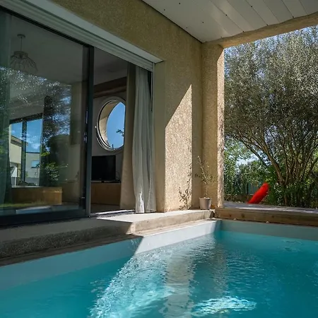 Air-conditioned House With Garden And Heated Pool *