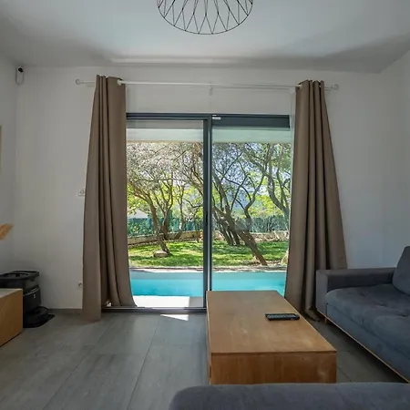 Villa Air-conditioned House With Garden And Heated Pool Quissac (Gard)