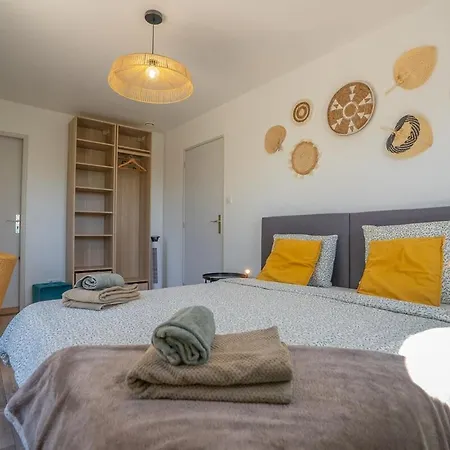 Air-conditioned House With Garden And Heated Pool Villa Quissac (Gard)