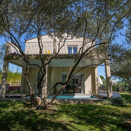Villa Air-conditioned House With Garden And Heated Pool