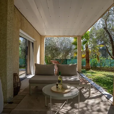 Air-conditioned House With Garden And Heated Pool Quissac (Gard)
